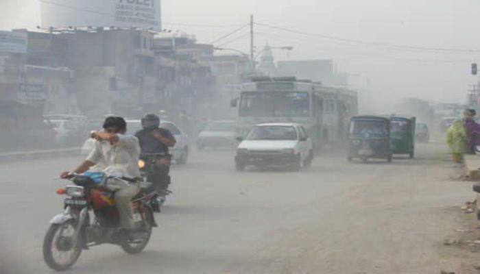 Like Delhi, Lahore chokes on toxic air