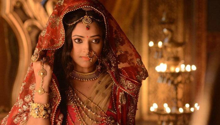 Shweta Basu Prasad pens heartfelt note as TV show Chandra Nandni goes off air!