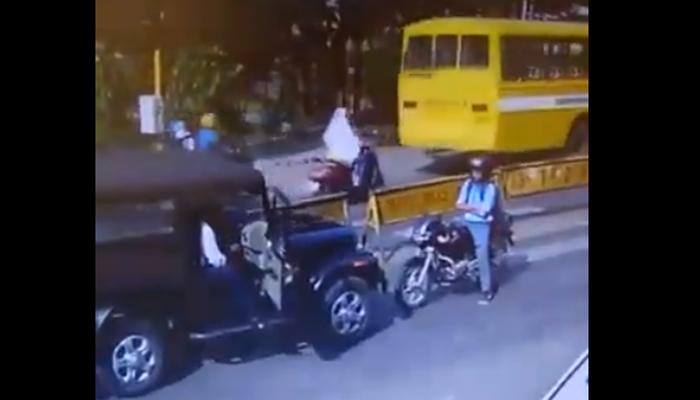 This Biker stands-up to SUV driving on wrong-side. Watch what happens next