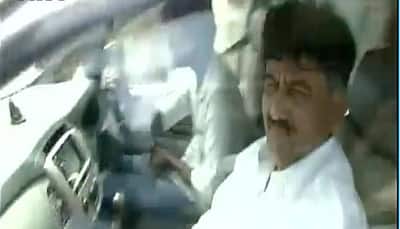 Bengaluru: Shivakumar, family appear before IT Department in alleged tax evasion case