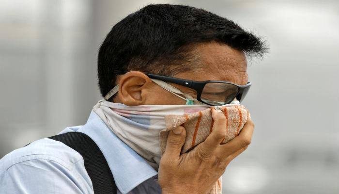 Delhi smog: CISF issues 9,000 masks to jawans on duty as air pollution gets worse