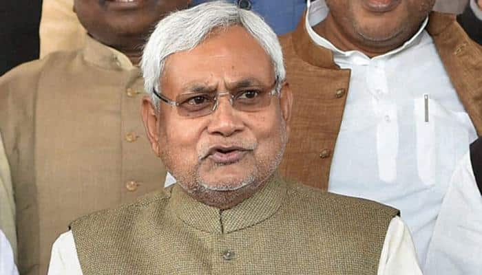 Nitish Kumar congratulates PM Modi govt on first anniversary of note ban