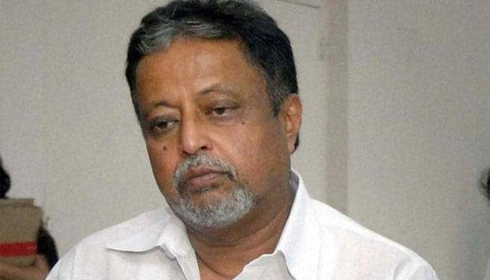 TMC&#039;s targets Mukul Roy, gets junior Roy to address counter-rally