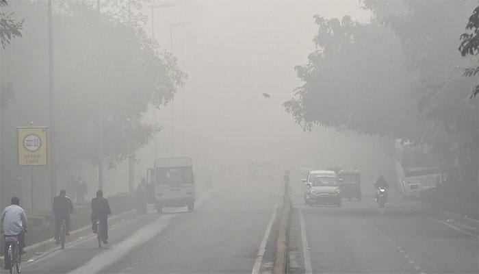 Delhi breathes toxic air. But Rs 787 cr green cess for 2017 lies unused by AAP government 