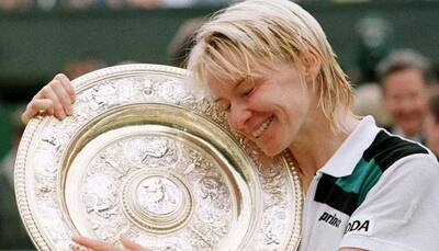 Wimbledon champion Jana Novotna dies after battle with cancer