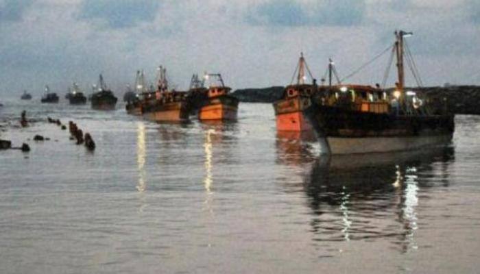 1,700 Tamil Nadu fishermen chased away by Sri Lankan navy, 75 fishing nets snapped