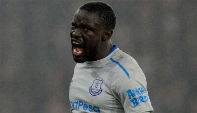 Everton's Oumar Niasse charged with 'deception', facing two-game ban