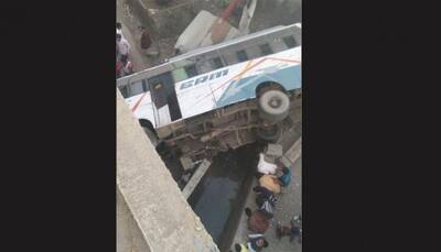 2 dead, over 30 injured as bus fall off flyover in Uttar Pradesh's Hardoi