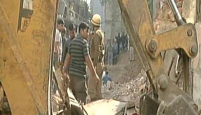 Building collapses in Delhi's Taimur Nagar, two feared trapped
