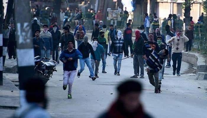 JKNPP protests against J&amp;K govt&#039;s decision to review cases of stone-pelters