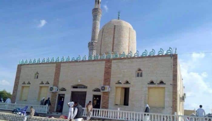 235 dead as blasts rip through mosque in Egypt&#039;s north Sinai