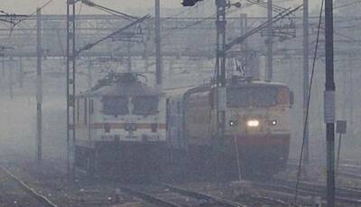 Delhi: 33 trains delayed due to low visibility