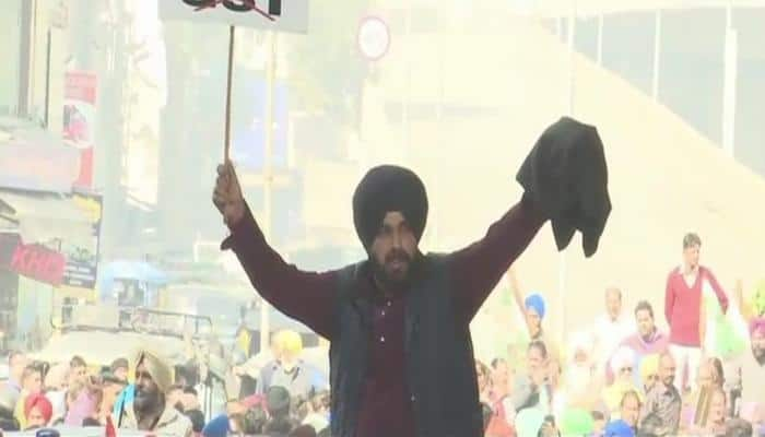 Punjab: Congress protests against Goods and Services Tax in Amritsar