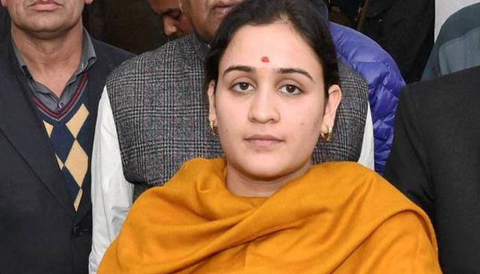 Mulayam&#039;s daughter-in-law dances into Padmavati controversy