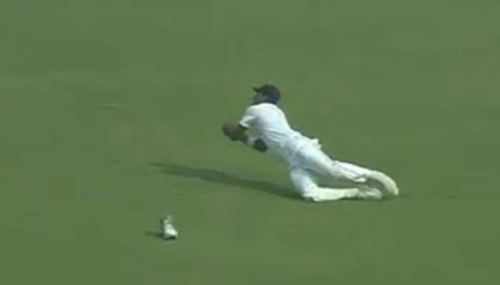 WATCH: Suranga Lakmal&#039;s &#039;one shoe catch&#039; to dismiss Shikhar Dhawan leaves players in splits