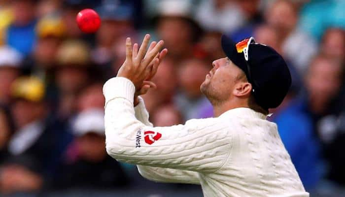 Ashes, 2nd Test: England trail by 413 runs and rain stops play on Day 2