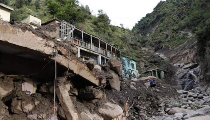 One dead, another missing after landslide in JK&#039;s Ramban