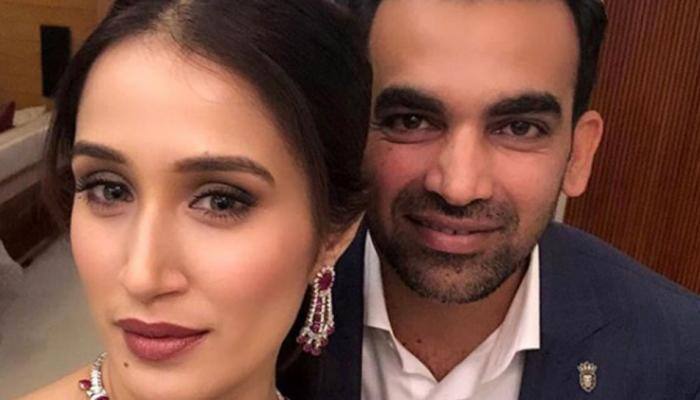 Zaheer Khan and Sagarika Ghatge seek blessings at Kolhapur Mahalakshmi temple – See Pics