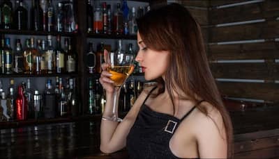 Drinking more than 14 units of alcohol a week can cause skin problems: Study