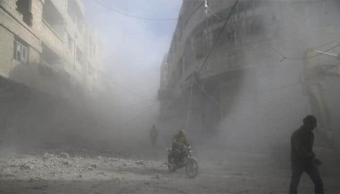 Russian air strikes kill 21 civilians in east Syria: Monitor