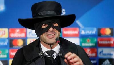 Paulo Fonseca dons mask of Zorro after Shakhtar Donetsk leave their mark