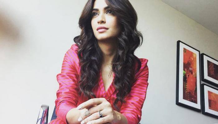 Kriti Kharbanda learns garba for 'Yamla Pagla Deewana: Phir Se'
