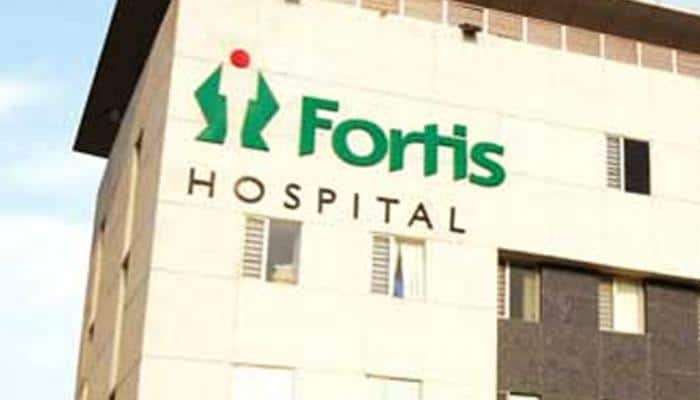 Dengue death case: Fortis Hospital denies offering Rs 25 lakh bribe to 7-yr-old&#039;s father