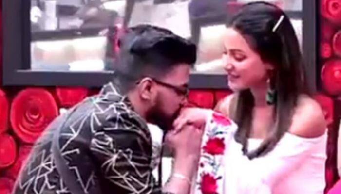 Bigg Boss 11, Day 68 written updates: Rocky proposes to Hina Khan