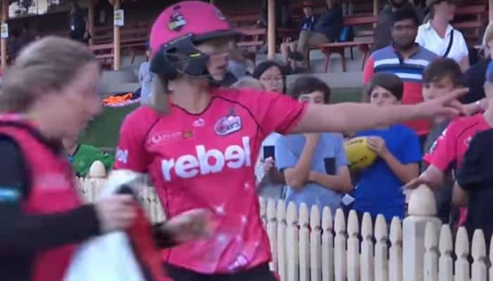 WATCH: Ellyse Perry stops WBBL match to send injured fan to hospital