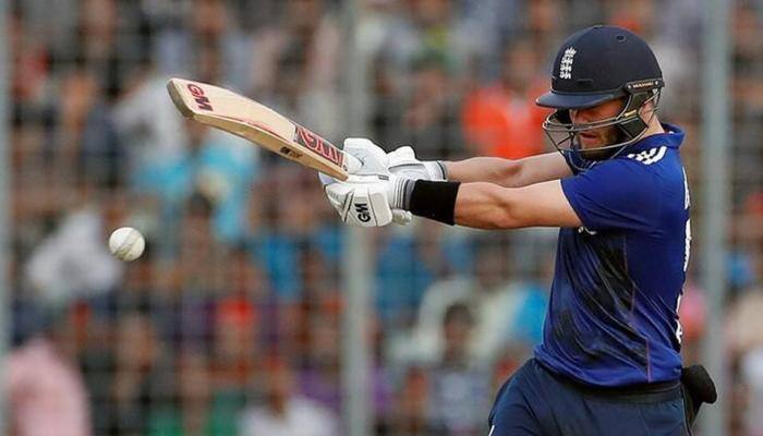 Ashes: England's Ben Duckett suspended from playing after bar incident