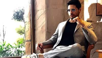 Sidharth Malhotra is a Cosmo man on mag cover!