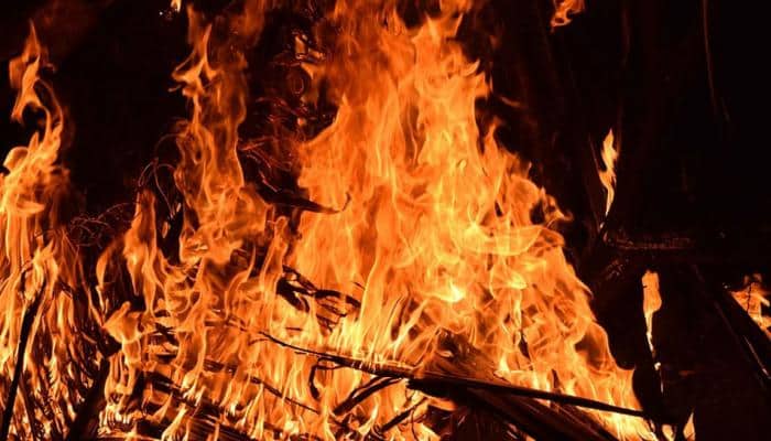 Fire breaks out in Lucknow hospital Fire breaks out in Lucknow hospital