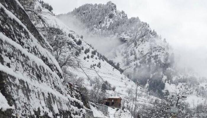 Snowfall covers Himachal Pradesh, J&amp;K and Uttarakhand - See Pics