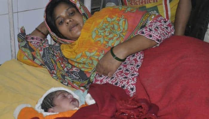 Ambulance delayed, UP woman gives birth in e-rickshaw