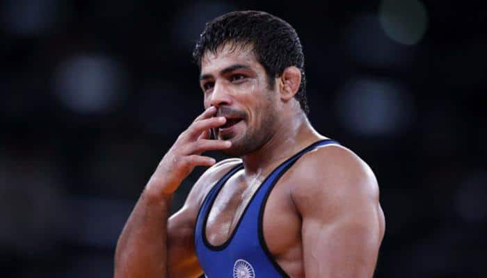 Sushil Kumar, Sakshi Malik win gold at Commonwealth Wrestling Championship