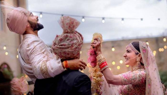 Virat Kohli-Anushka Sharma's latest pictures are breaking the internet! Pics