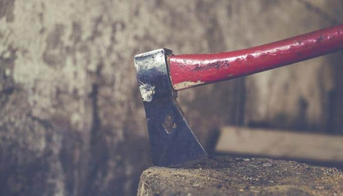 Scolded for a job, man attacks father with a saw, kills him