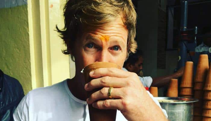 Yuvraj Singh, Jonty Rhodes discuss &#039;lassi&#039; on Twitter