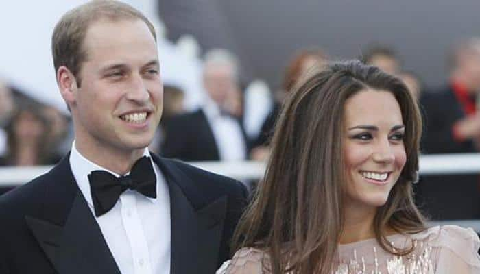 The Royals wish &#039;&#039;Merry Christmas&#039;&#039; with a special X&#039; mas card-See pic