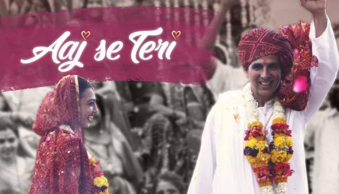 Padman first song out: Aaj Se Teri featuring Akshay Kumar, Radhika Apte is too cute to handle