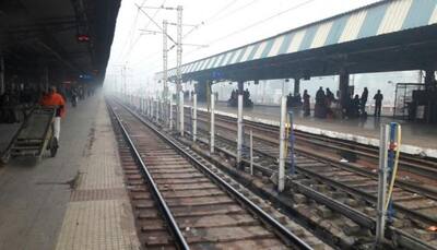 Dense fog in Delhi, 30 trains delayed, 15 cancelled; air quality remains 'severe'