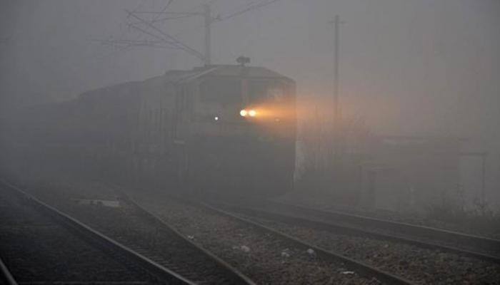 Dense fog in Delhi; 34 trains delayed, 15 cancelled due to low visibility, air quality remains very poor