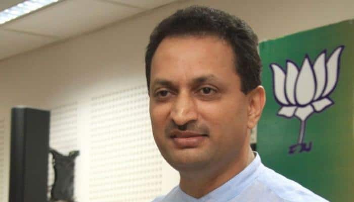 Union Minister Ananth Kumar Hegde mocks &#039;seculars&#039;, says they&#039;re unaware of their parentage