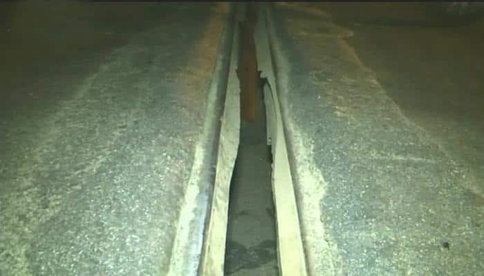 Delhi: Massive crack appears between girders on Lajpat Nagar flyover, commuters accuse govt