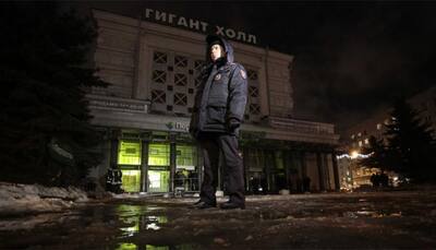 Saint Petersburg blast: 10 injured after explosion at supermarket in Russia 