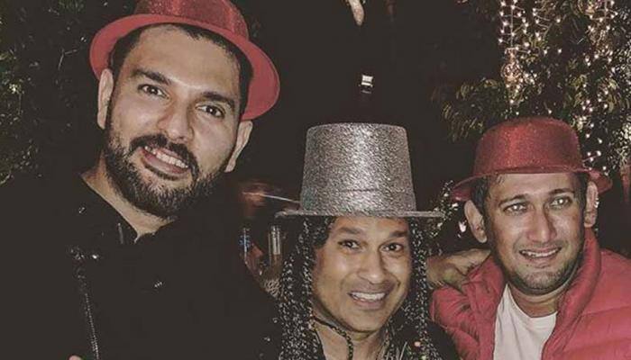 Sachin Tendulkar, Yuvraj Singh in party mood to welcome 2018