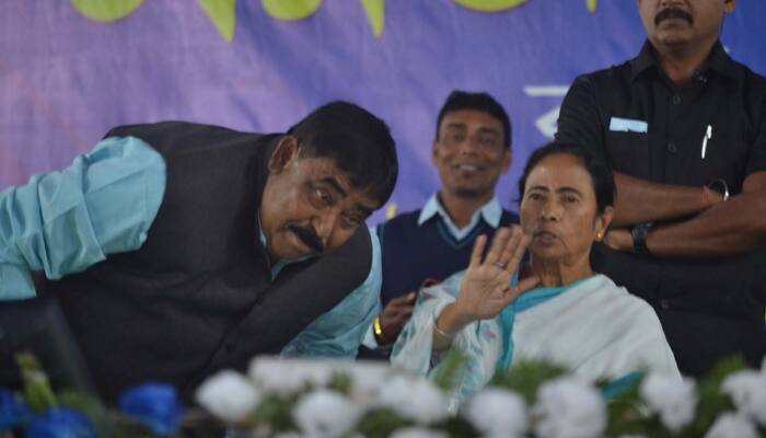 National Register of Citizens a conspiracy to expel Bengalis from Assam: Mamata