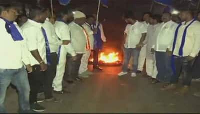 Bhima Koregaon violence: Bandh called in Hubli; protesters vandalise vehicles, police barricades