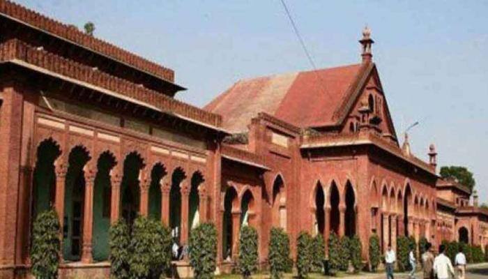 Police raids AMU after reports emerge PhD scholar Mannan Wani may have joined Hizbul