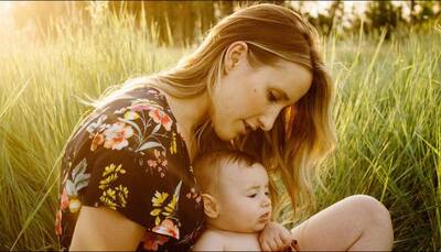 Singing may help tackle post-natal depression: Study